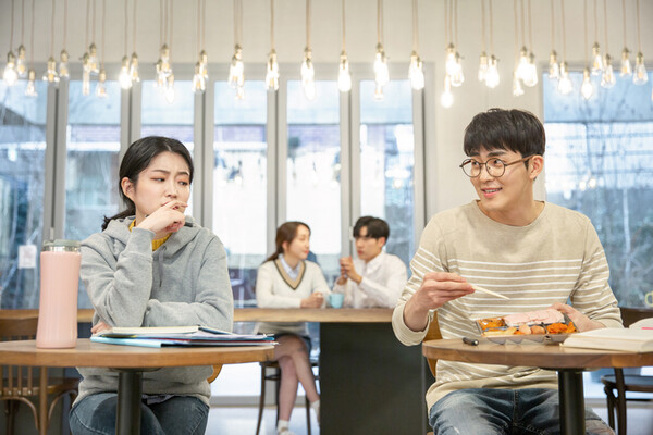 시도때도 없이 트림 자주 나오는 이유