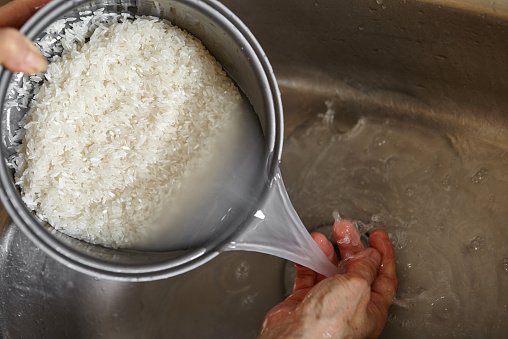 "쌀뜨물"을 이용한 피부관리 및 다양한 활용법