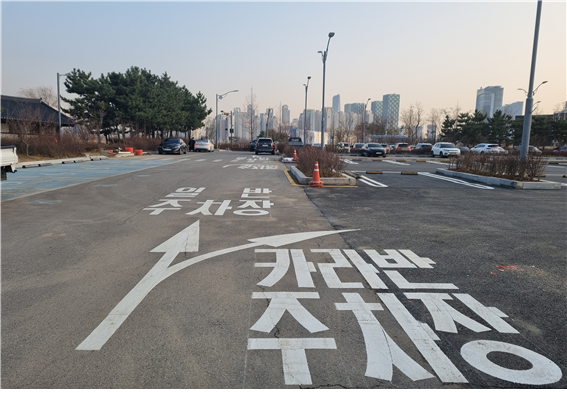 “송도 달빛축제공원 주차장 카라반ㆍ캠핑카 겸용 주차시설로 리모델링”