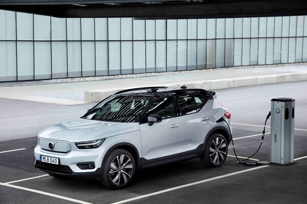 볼보자동차코리아, 프리미엄 순수 전기 SUV C40 리차지 및 XC40 리차지 2,000대 완판