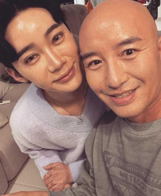 출처 홍석천 인스타그램