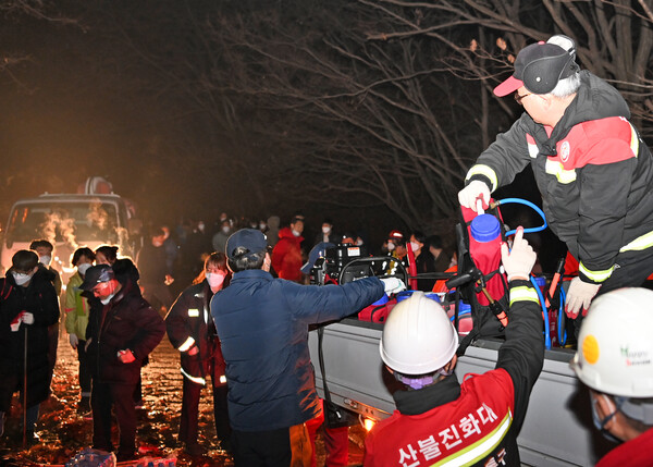 광교산 산불 발생, 9일 오전 5시께 진화