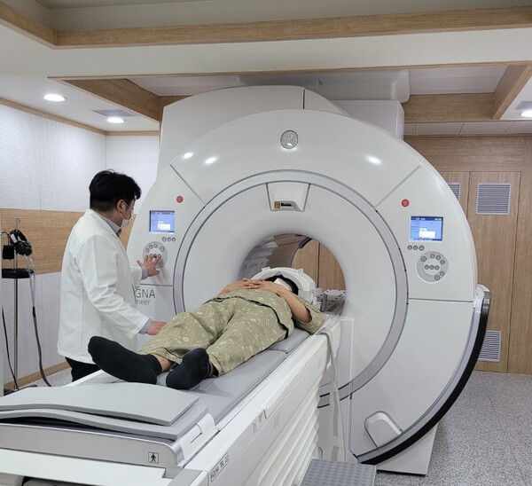 뇌·심혈관질환 고위험 근로자,  “과로사 고위험군 건강검진” 받으세요