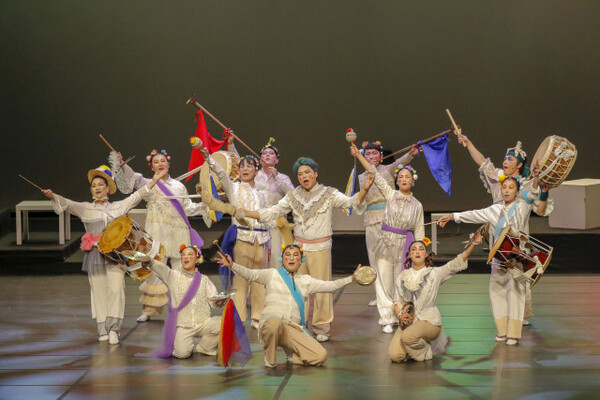 “인류무형문화유산 활용한 우수한 창작공연 찾습니다” 인류무형문화유산 활용-우수공연 작품 공모