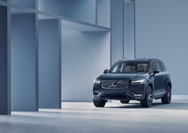 브랜드 첨단기술 집약된 플래그십 SUV 23년식 XC90 출시