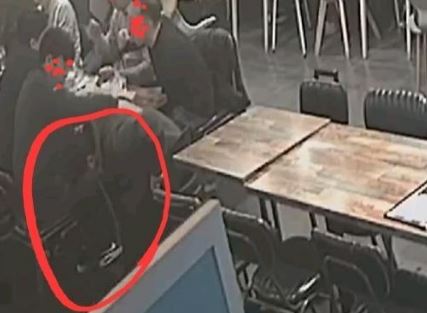 “나가서 토해라” 가게 사장, 되려 협박당해..누리꾼들 ‘공분’