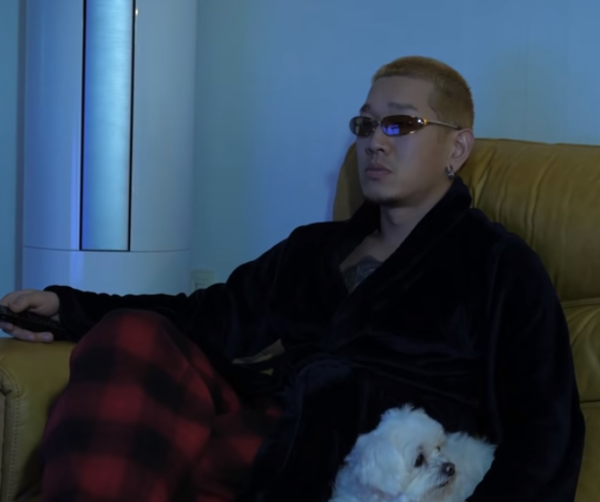 '몰카 혐의' 뱃사공도 생활고 호소 결국…