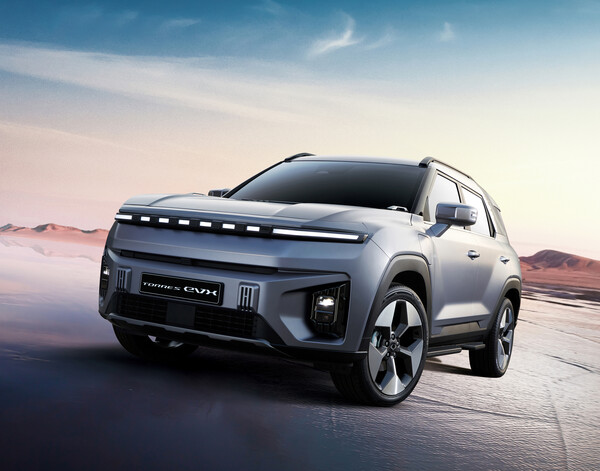 KG 모빌리티(구 쌍용차) 중형 전기 SUV "토레스 EVX" 31일 사전계약
