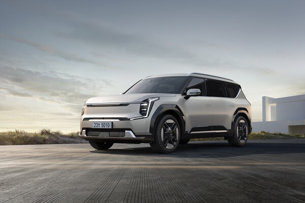 국내 최초 3열 대형 전동화 SUV EV9, 3일(수)부터 본격 사전계약