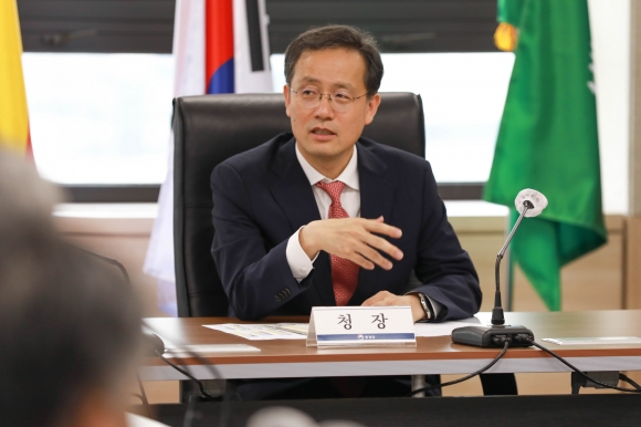 신임 통계청장 "통계는 서비스, 널리 활용돼야 가치있다"