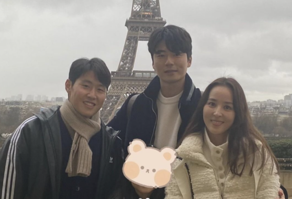 이강인, 기성용·한혜진 부부와 '찰칵' 딸까지 화제 