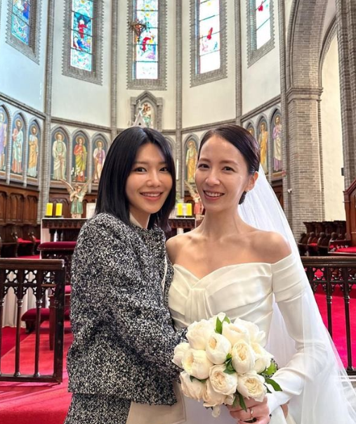배우 김동욱 22일 결혼, 여자친구 정체 화제