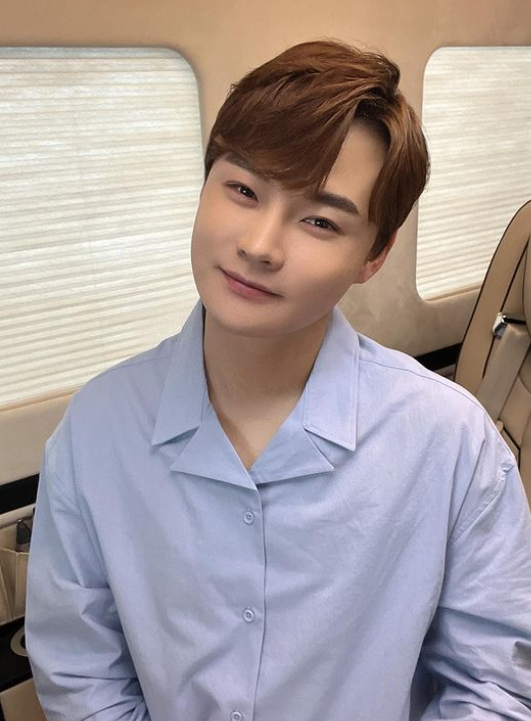 형 둘은 49일 간격으로 사망, 母는 자궁암 3기, 뱃일까지 한 가수 