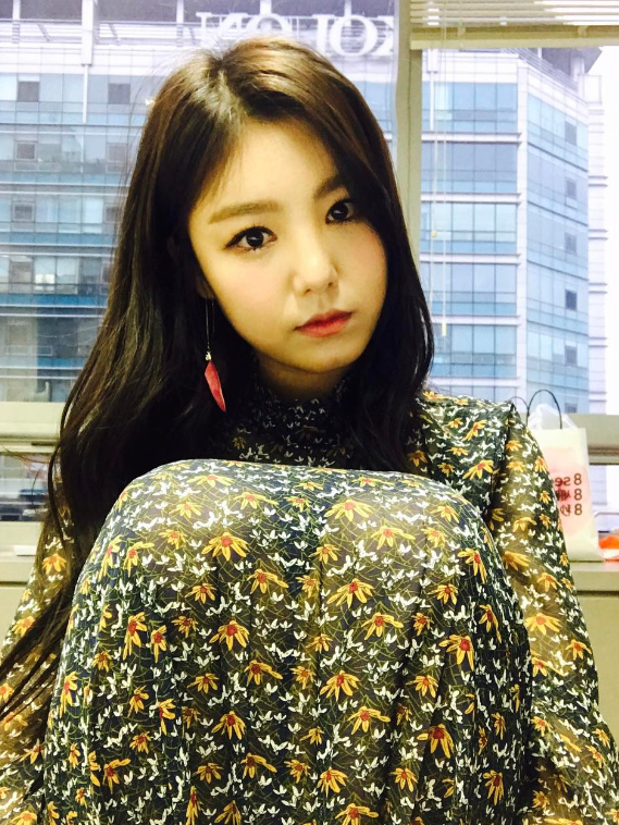 제니, 12년 만에 활동명 변경…새 이름은? 