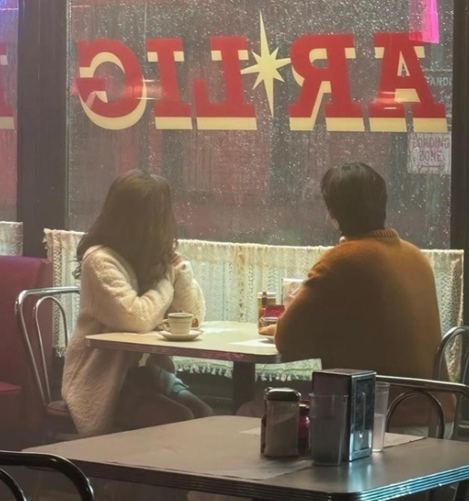 차은우, 유명 여배우와 미국에서 데이트? 목격담 나왔다